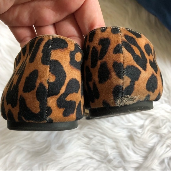 Chinese Laundry Cheetah Print Point Toe Flats - Picture 5 of 6